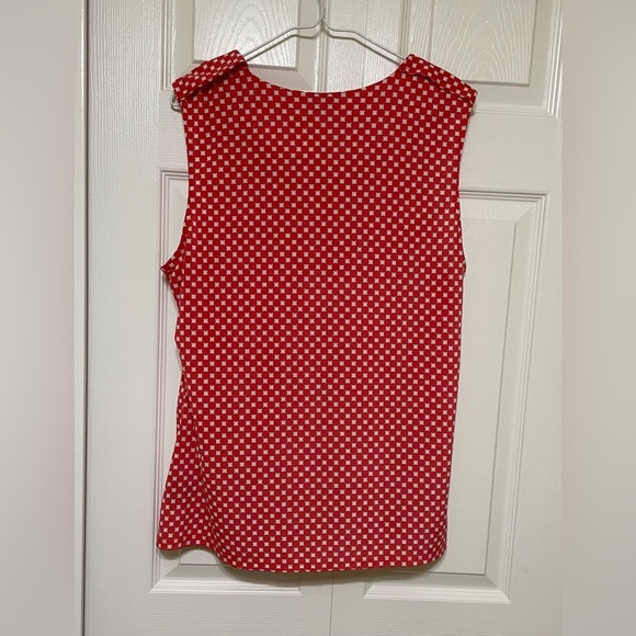 Worthington Red Sleeveless Blouse with Notched Collar - Picture 5 of 9